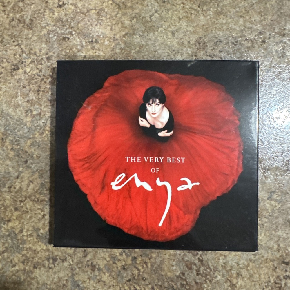 Enya : The Very Best of Enya CD Album And DVD 2 discs (2009)